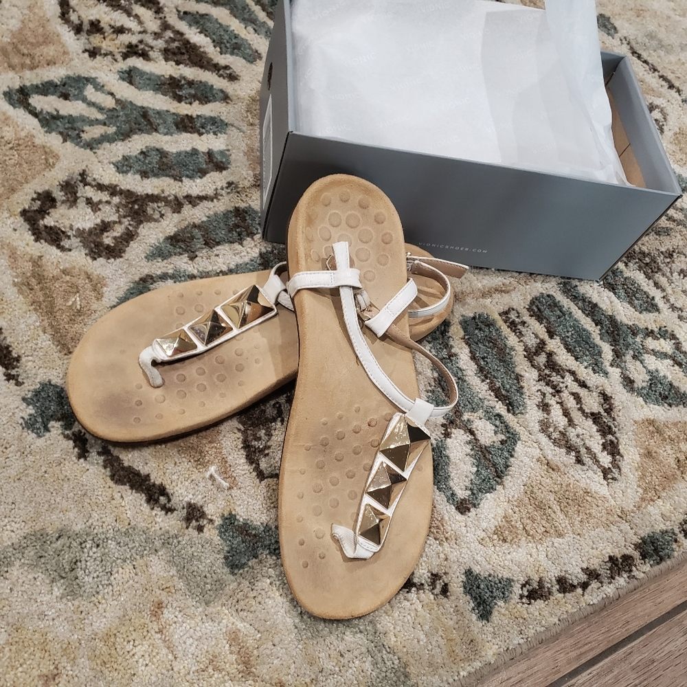 Vionic white and gold sandals 2 available in sz 10 and 11 sold separately